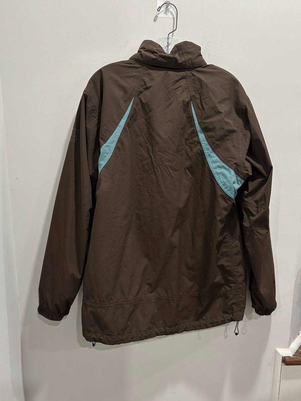 🐞REI Brown Ski Jacket with Aqua Side Panels - Picture 5 of 10